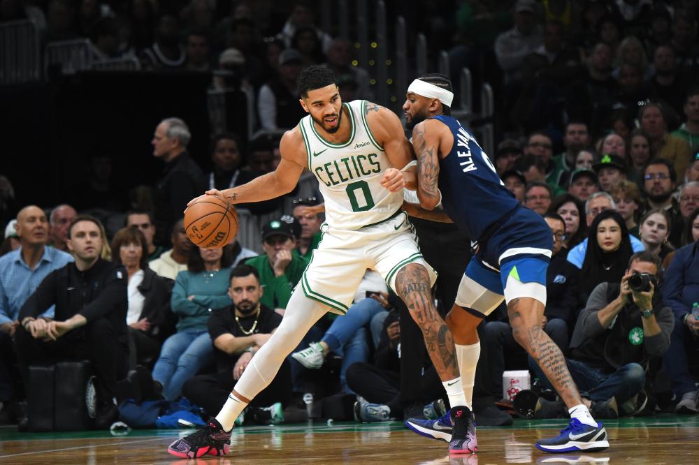 [NBA]小哈达威32分 活塞主场掀翻骑士.